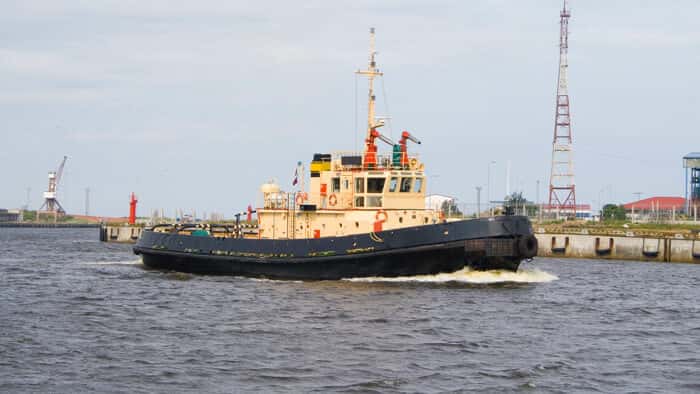 Conte com gasóleo colorido Galp para os seus navios de pesca