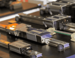 Descubra qual o lubrificante para guias e barramentos