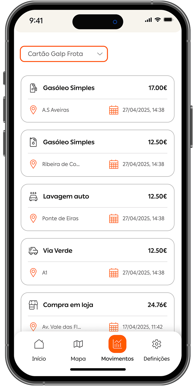 Imagem de um telemóvel com o ecrã de movimentos da app Galp Frotas aberto. É visível uma dropdown com a opção 